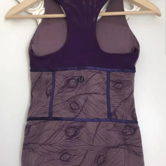 Lululemon Razorback - Picture 2 of 5